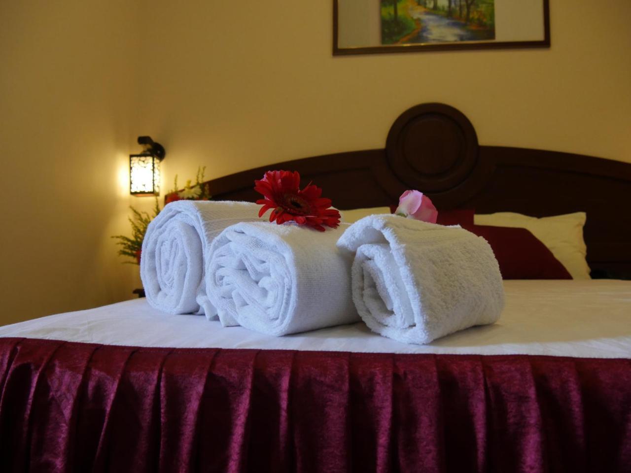 Karthika Residency Hotel Kilimanur Kültér fotó